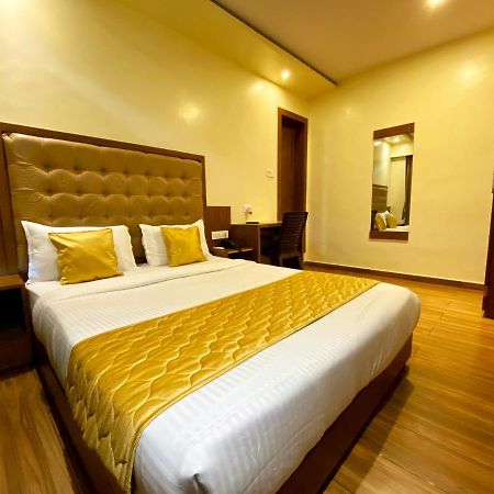 Hotel Pearl'S Bkc Inn- Near Trade Centre, Visa Consulate Bombay Eksteriør billede