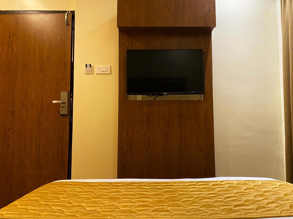 Hotel Pearl'S Bkc Inn- Near Trade Centre, Visa Consulate Bombay Eksteriør billede