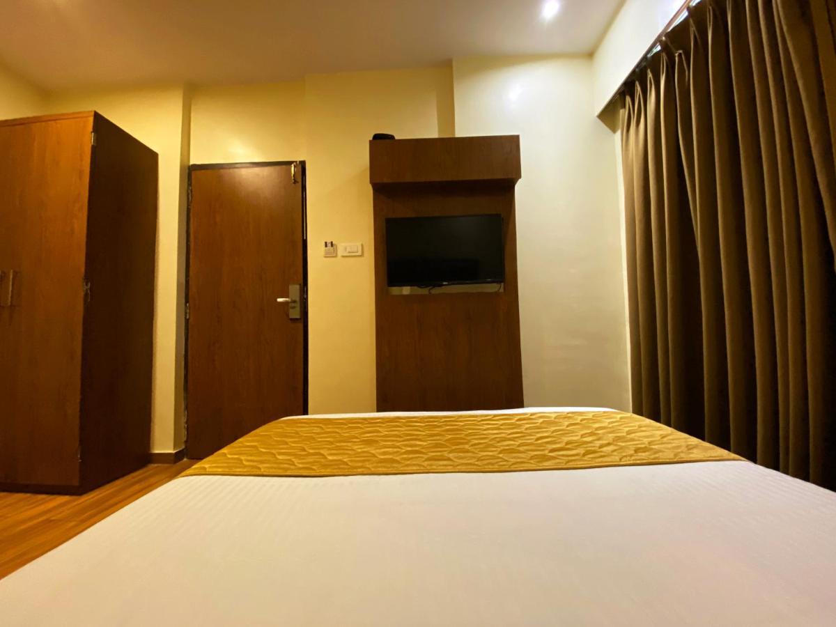 Hotel Pearl'S Bkc Inn- Near Trade Centre, Visa Consulate Bombay Eksteriør billede