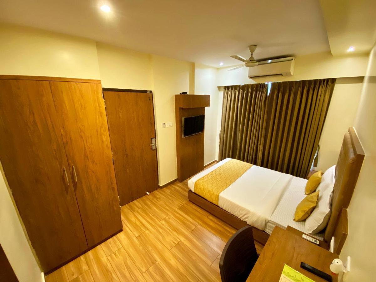 Hotel Pearl'S Bkc Inn- Near Trade Centre, Visa Consulate Bombay Eksteriør billede