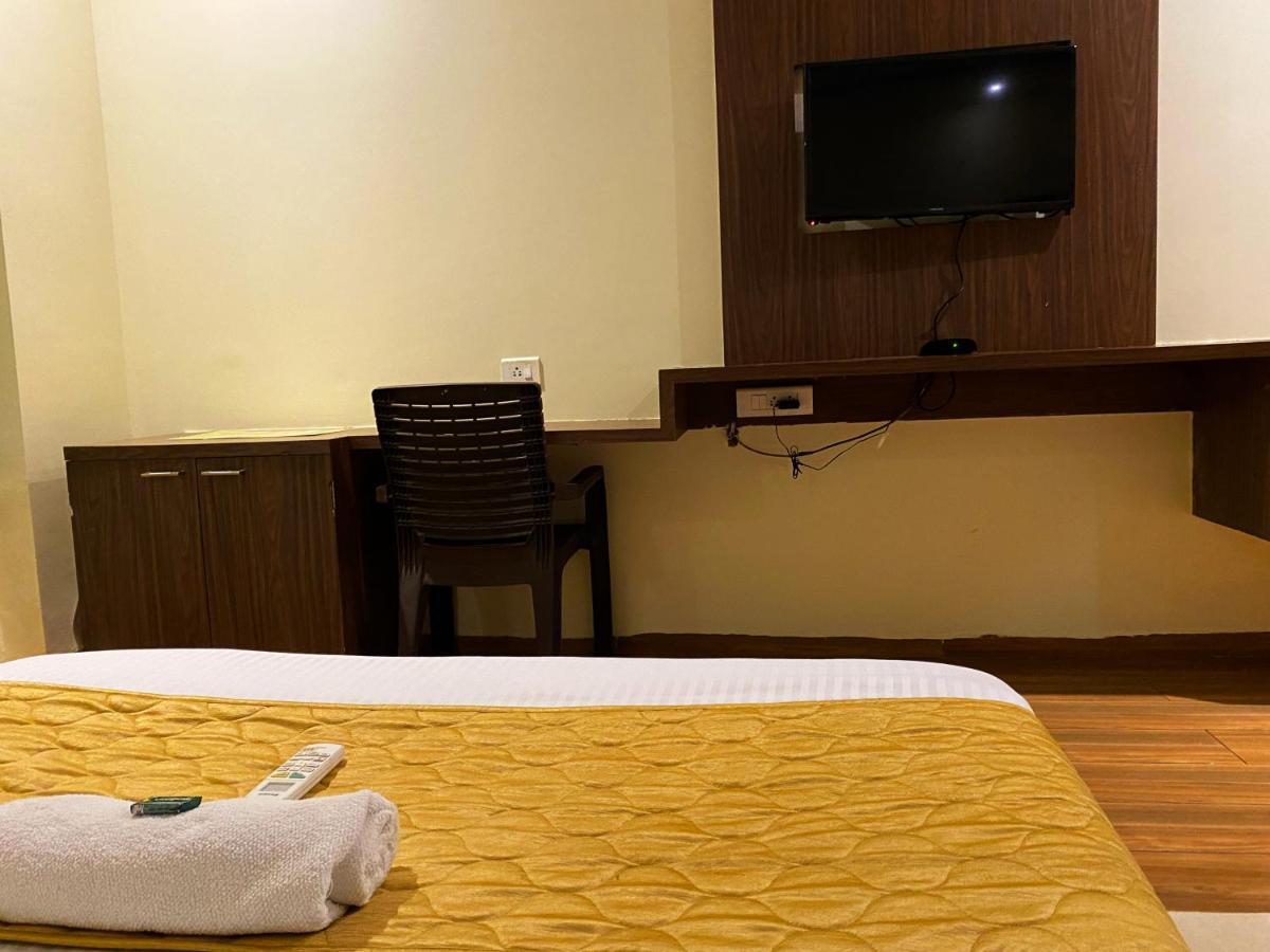 Hotel Pearl'S Bkc Inn- Near Trade Centre, Visa Consulate Bombay Eksteriør billede